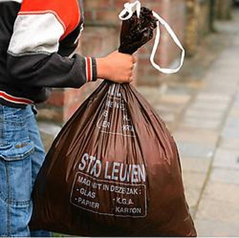 Teleurgesteld moeilijk stuk Afvalzak kost overal in regio Leuven ongeveer twee euro (Leuven) | De  Standaard Mobile