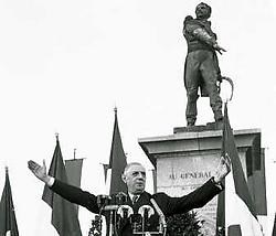 De grondwetsherziening moet volgens Nicolas Sarkozy trouw blijven aan de geest van Charles de Gaulle. ap<br>