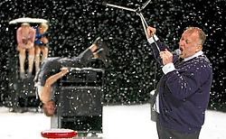 Thomas Thieme in 'Moliere. Eine Passion': liefdesidealen raken letterlijk ondergesneeuwd.epa<br>