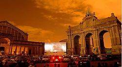 De 'Drive-In Movies' in het Jubelpark in Brussel: een prachtig decor voor een avondje film.rr <br>