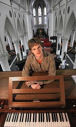 Gertjan Scheir voelt zich goed als vaste organist in Beke.Frederiek Vande Velde<br>