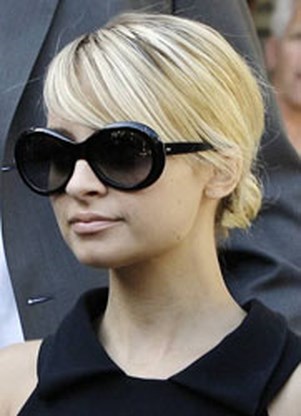 'Nicole Richie rookt tijdens zwangerschap'