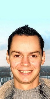 Jimmy De Moor werd meegesleurd door een golf tijdens een standwandeling met zijn stiefdochtertje. rr<br>