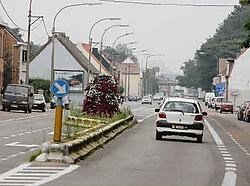 De gevaarlijke betonblokken maken plaats voor een middenberm met planten- vakken. Frederiek <br>Vande Velde