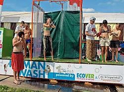 In de Human Wash Street kun je terecht voor een grondige douche in drie stappen. tac<br>