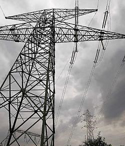 Het opsplitsen van Electrabel geeft meer problemen dan oplossingen.photo news