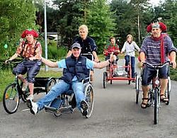 Joël Smets fietste mee met de bewoners en begeleiders. Lily Leys<br>