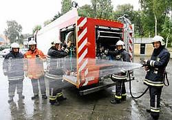 De brandweer stelt zijn bluswagen dit weekend voor. Peter Maenhoudt<br>