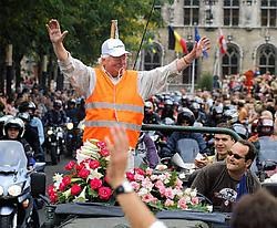 Organisator André Vandenbroucke was tevreden. Op kop van de 3.177 motoren kwam hij de stad Kortrijk ingereden. Patrick Holderbeke