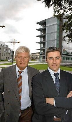 Marc Cordeel (l) verlaat het schepencollege, Wim Van Rossen neemt zijn plaats in. Paul De Malsche
