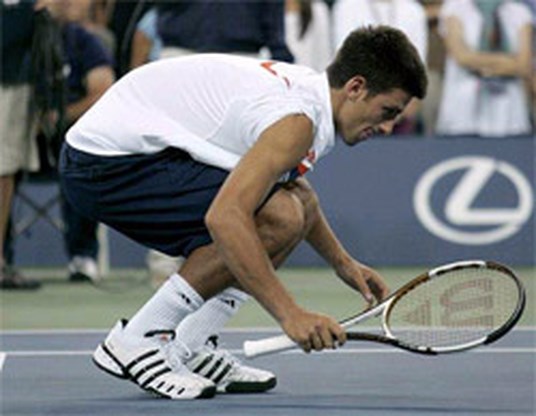 VIDEO: Djokovic imiteert collega-tenniss(t)ers 