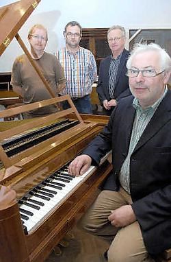 De cultuurraad van Ruiselede met van links naar rechts Franky Van de Ginste, Manu Storme, Carlos De Smet en Chris Maene. Frank Meurisse<br>