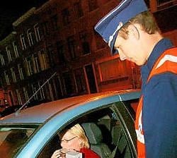 De politie controleerde onder meer aan de Wollemarkt. Io Lenaerts was verrast toen ze de politiecontrole opmerkte. Inge Van den Heuvel