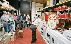 De orgels konden op een grote belangstelling rekenen, al vond niet iedereen het geluid ervan heel aangenaam. Koen Merens<br>