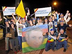De supportersclub van Stijn Devolder vondt het niet erg om twee keer 700 km af te leggen voor hun held. David Stockman