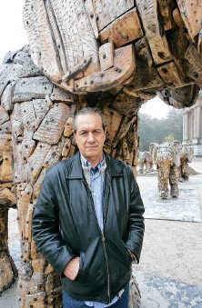 Andries Botha hoopt dat zijn kunstwerk in Tervuren kan blijven.<br>Koen Merens<br>