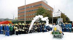De brandweer van Bayer/Lanxess waarschuwt met een ludieke actie. <br>Koen Fasseur <br>