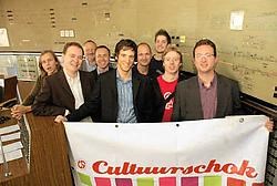 De organisatoren van Zijspoor, met de mensen van de NMBS: 'We mikken met ons stadsfestival op jong en oud.'Guy Van Den Bossche<br>