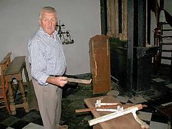 Koster Walter Tryssesoone <br>liet zich niet afschrikken door het materiaal <br>van de dief. Herman De Wit