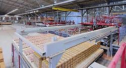 De nieuwe productie-eenheid heeft een capaciteit van 75 miljoen bakstenen per jaar. rr<br>