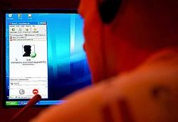 Slechts acht procent van de Europese internetgebruikers die weten wat VoIP is, heeft er ook al gebruik van gemaakt. An Nelissen