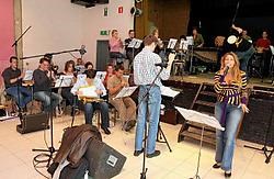 Het Vlaams Fanfare Orkest repeteert volop voor het Promsweekend met de welbekende mix tussen klassiek en modern. <br> Louis Verbraeken<br>
