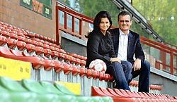 Heidi Selleslagh, commercieel manager van Zulte Waregem en Willy Naessens, voorzitter van de club.David Stockman<br>
