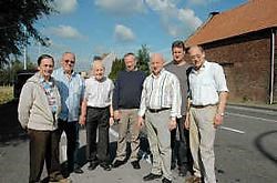 De zeven kandidaten voor de sjerp op de Belgiek: Stefaan Vanwynsberghe, Jacques Derie, Jozef Labeeuw, Geert Deketele, Antonio Pignatelli, Philippe Dewaele en Renaat Vanneste. rr <br>