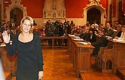 2Kristl Strubbe legt de eed af als schepen in opvolging van Leo Stevens.<br>Inge Van den Heuvel<br>