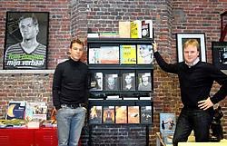 Kristof Borgerhoff (rechts) en Steven Lamberigts: 'sMorgens Leterme, in de namiddag Pfaff, ja, dat is een zeer bevoorrechte situatie.' Gianni Barbieux