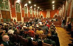 Veel geïnteresseerden kwamen gisteravond de Mechelse gemeenteraad volgen. Inge Van den Heuvel<br>
