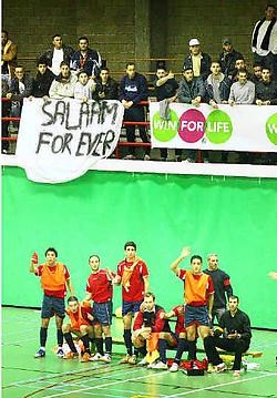 De supporters van Salaam en Atlas mochten niet bij elkaar zitten en <br>werden <br>gescheiden. <br>Inge <br>Van den Heuvel<br>