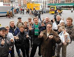 De marktgangers zijn verdeeld over de Brugse derby. <br>
