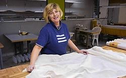 Dorine Van Bever en haar man starten een nieuwe decoratiezaak in Koolskamp.Stefaan Beel<br>