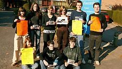 De leerlingen van het zesde jaar economie en moderne talen van de Sint-Lutgardisschool organiseren een comedy-avond met hun mini-onderneming Mezoro. Vacas<br>