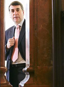 Gisterochtend ging Maingain nog met twee voeten vooruit in de aanval tegen formateur Yves Leterme.pn