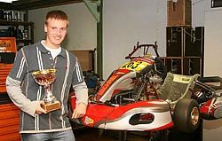 Michael Cool werd Belgisch kampioen karting. Nu krijgt hij de kans deel te nemen aan het wereldkampioenschap in Dubai. Emiel Vermeir