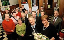 Jean-Pierre Cnudde en zijn vrouw José werden in de bloemen gezet. Guy Van Den Bossche