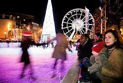 Door het terreuralarm sluit de ijspiste in Brussel vanavond vroeger.<br>Emy Elleboog<br>