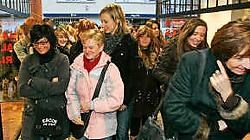 De dames persten er een spurtje uit zodra Bobo de deur opende.<br>Koen Merens<br>
