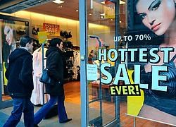 Kelly Denolf van Massimo Dutti schakelde drie extra verkoopsters in.Sefaan Beel<br>