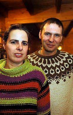 Veerle Van Raemdonck en Joost Berckx: 'Elke euro die wordt geschonken aan de vzw Zinba-Kids, gaat integraal naar het weeshuis.' Paul De Malsche