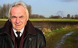 Schepen van Landbouw Egide Vonck: 'Er zijn voldoende andere, <i>slechte</i> gronden die voor natuurcompensatie in aanmerking komen.'<br> Luc Verstraeten