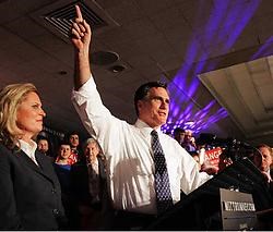 Mitt en Ann Romney vieren hun overwinning in hun geboortestaat.ap<br>