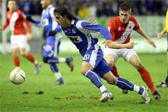Bryan Ruiz breekt contract bij AA Gent open