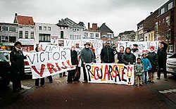 De actievoerders trokken met spandoeken naar Brugge. Inge Van den Heuvel