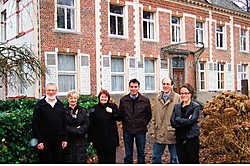 CD&V-Assenede met Remi Van de Veire, Rosa Valcke, Martine Coppejans, Nic van Zele, Koen van Ootegem en Trees Van Eykeren wil de abdijsite in Oosteeklo laten aankopen door de gemeente. Vacas<br>