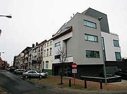 De meergezinswoning van architect Stefaan Tiberghien bezorgde hem een geldprijs en een kunstwerk. Peter Maenhoudt