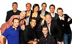 Tien om te zien: Evi tussen haar 'stars'. vtm<br>