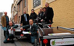 De energiesnoeiers controleren de huizen, maken een rapport op met een aantal tips en geven de bewoners een gratis spaarpakket. Michel Vanneuville